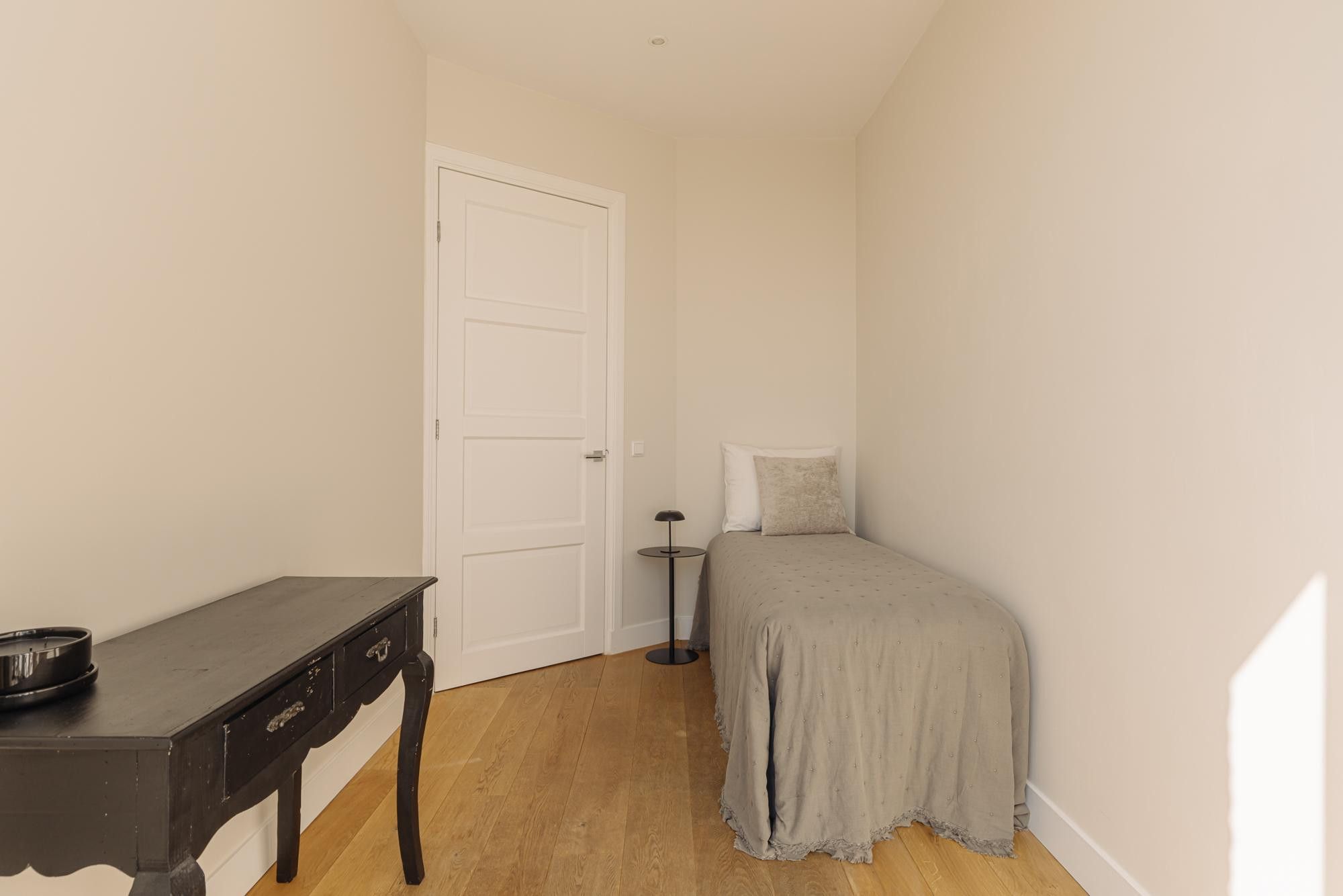 apartment for rent in Surinameplein 80-1 1058GT Amsterdam Postjeskade e.o. Amsterdam