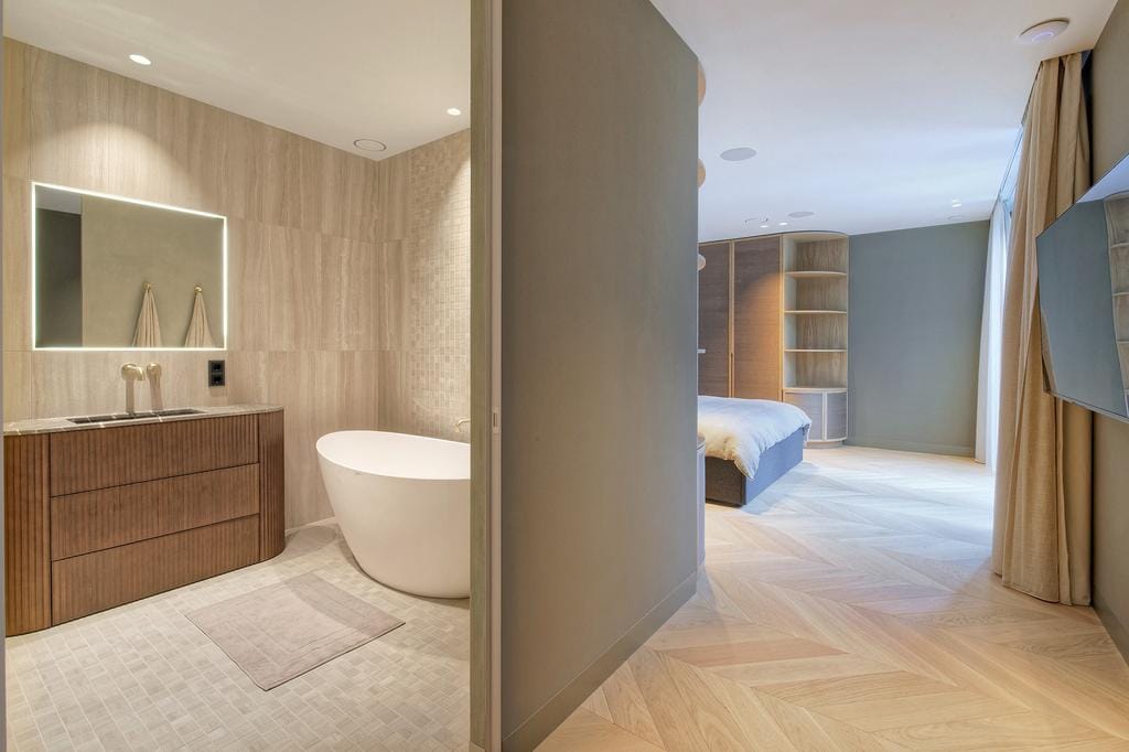 apartment for rent in Willem Augustinstraat 275- 1061MJ Amsterdam Laan van Spartaan Amsterdam