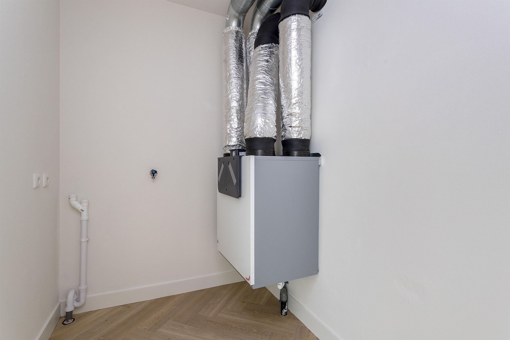 apartment for rent in Chasséstraat 33- 2518RV Den Haag Koningsplein e.o. Den Haag