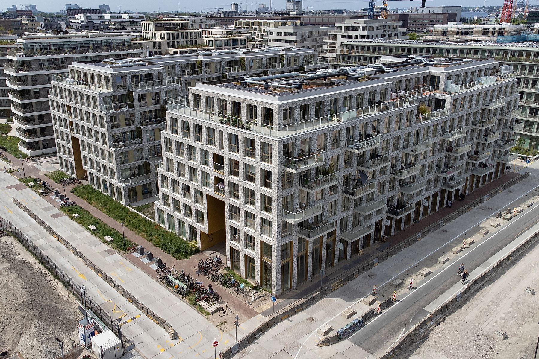 1 bedroom apartment for rent in Ceramiquelaan 627 1031 KG Amsterdam