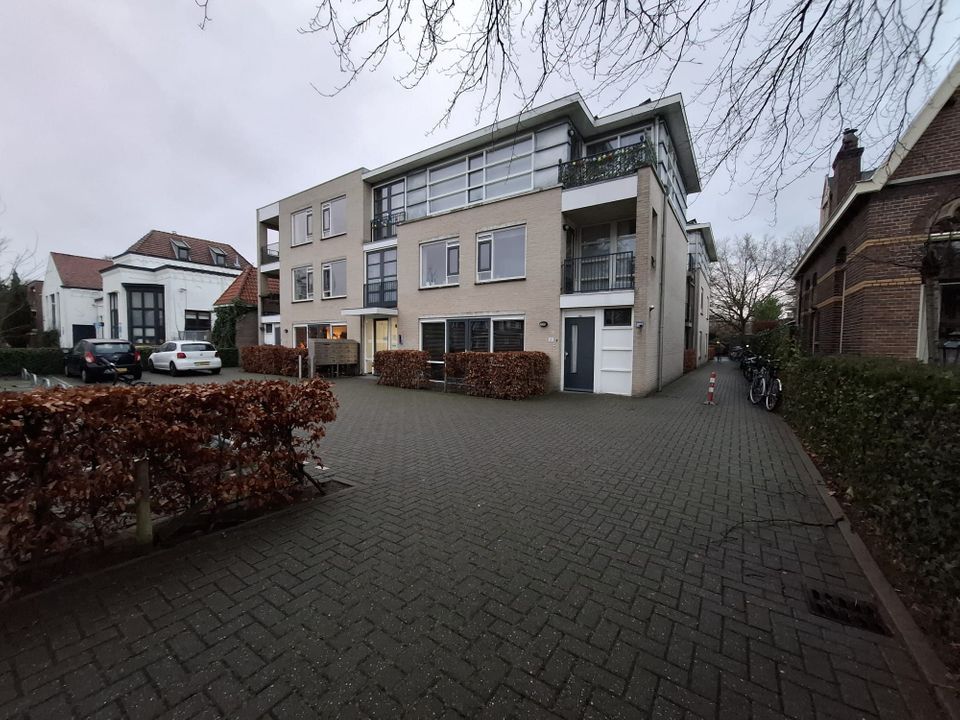 Appartement te huur Herenweg 101 A 4 in Heemstede voor € 1.400