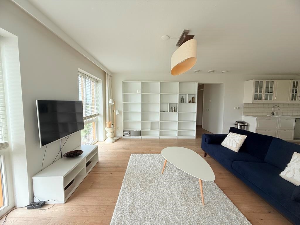 4 bedrooms Surface Area: 150m2 Furnished