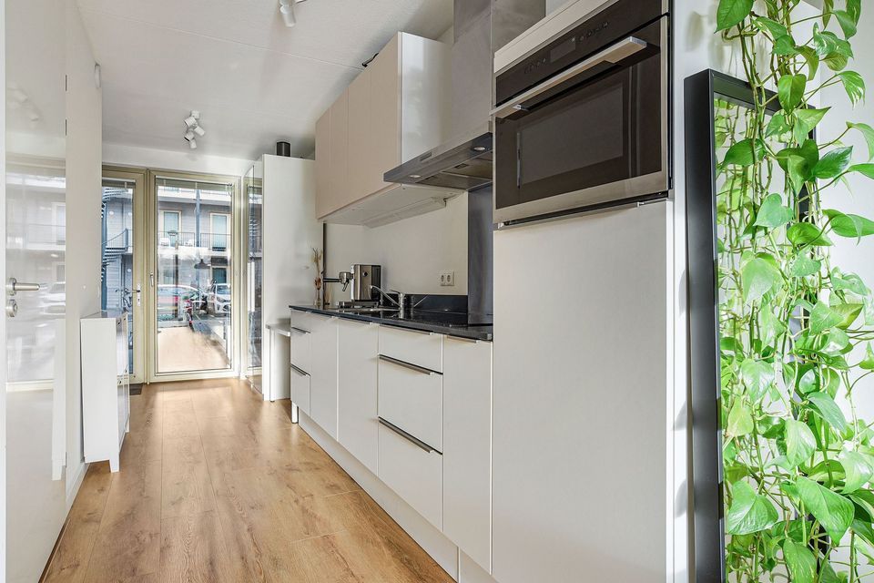 Appartement te huur Delflandlaan in Amsterdam voor € 1.100