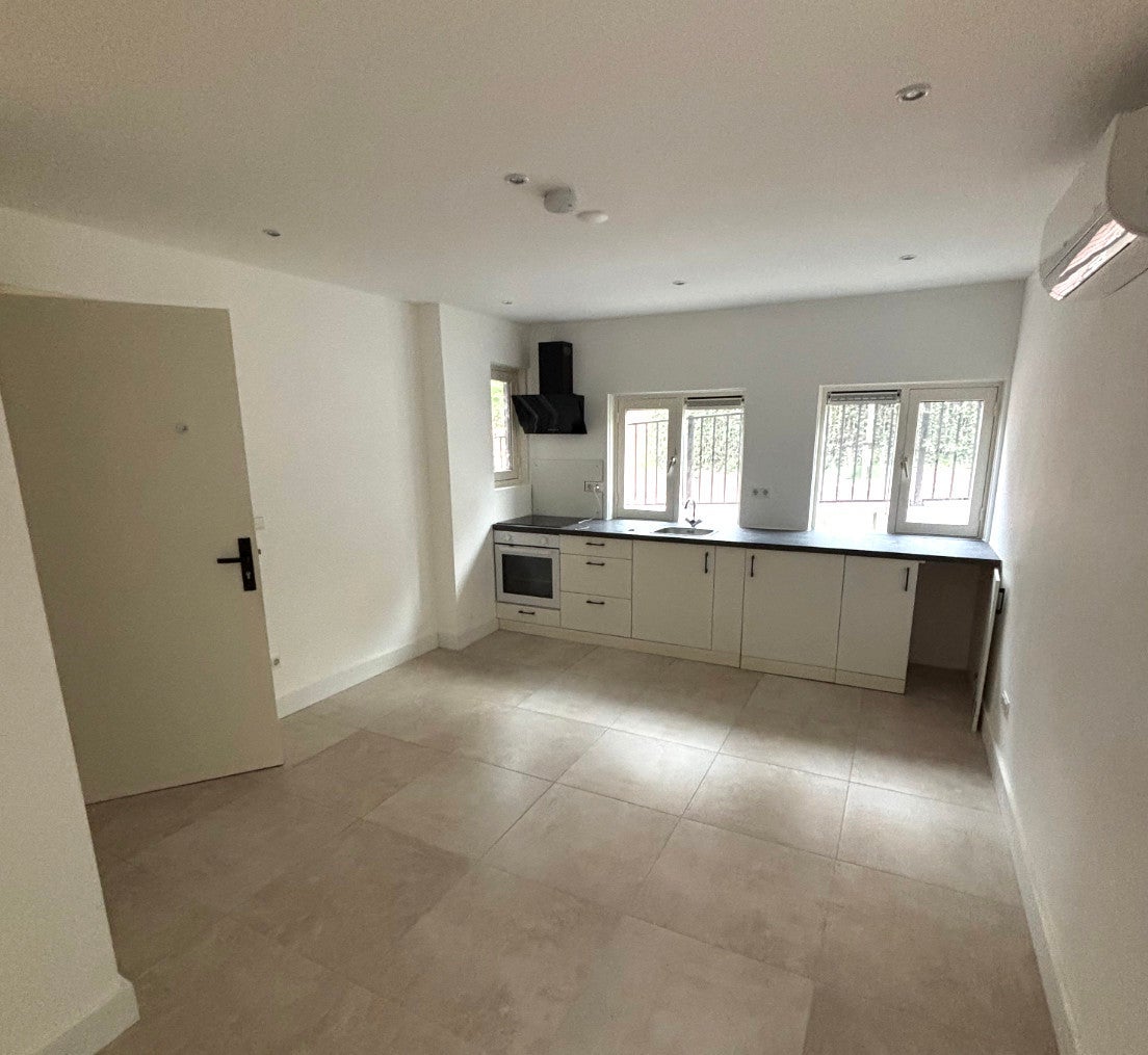 Studio te huur Weegbreestraat 40 in Soest voor € 930