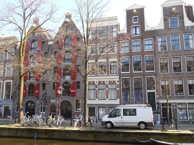 1 bedroom Apartment Surface Area: 100m2 Furnished Available from: June 3, 2022