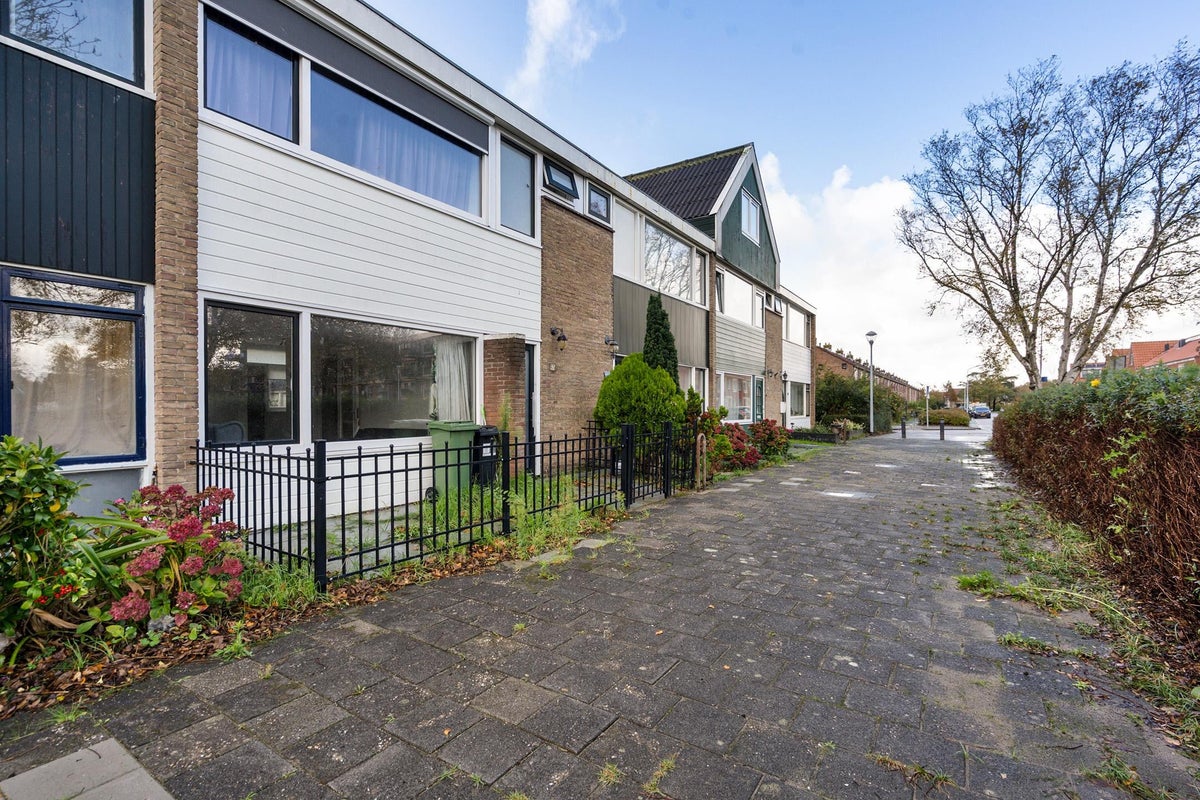 Huis te huur Leeghwaterstraat in Hoofddorp voor € 2.100