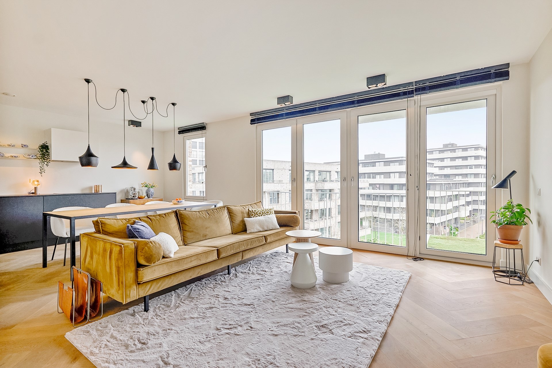 Onder bod: Mary van der Sluisstraat, 1095 ME Amsterdam | VVA