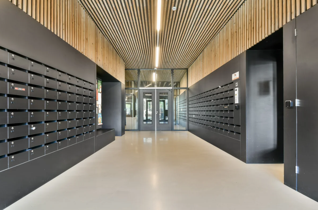 Amsterdam Apartment ( Krijn Taconiskade ) close to UvA