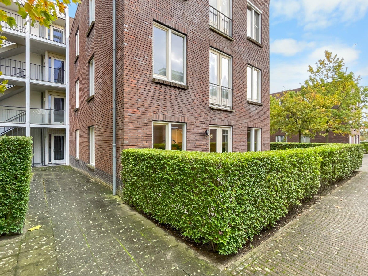 Appartement te huur Beneluxlaan in Almere voor € 1.995