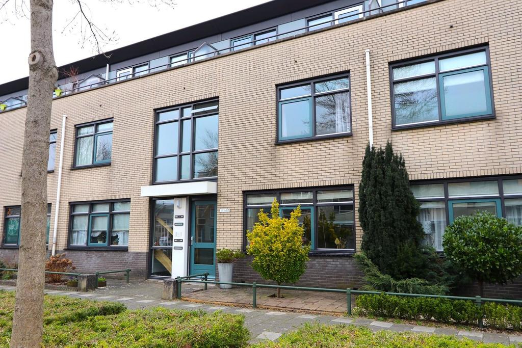 Almere - Joris ivenslaan 115 - Inter Immo