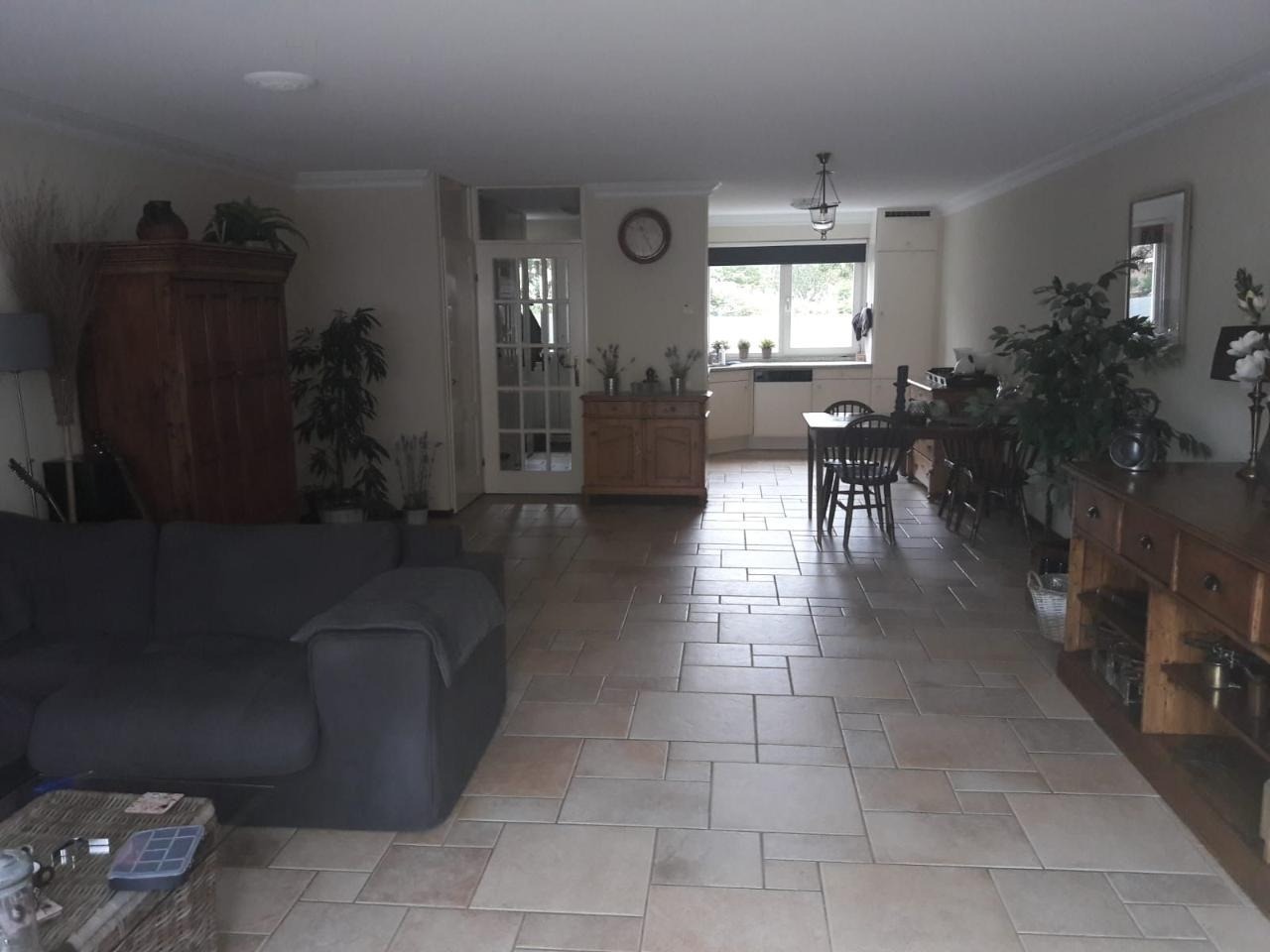 TE HUUR: kamer in LISSE / Bollenstreek.