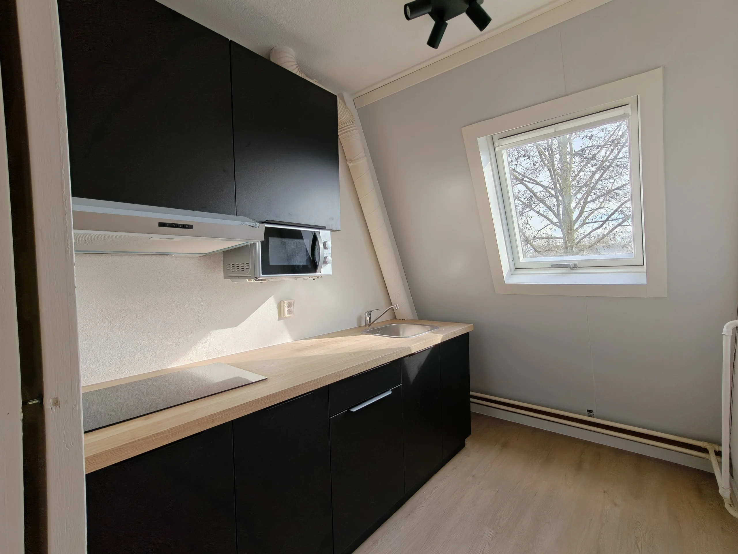 Twee prive kamers met eigen keuken - Almere