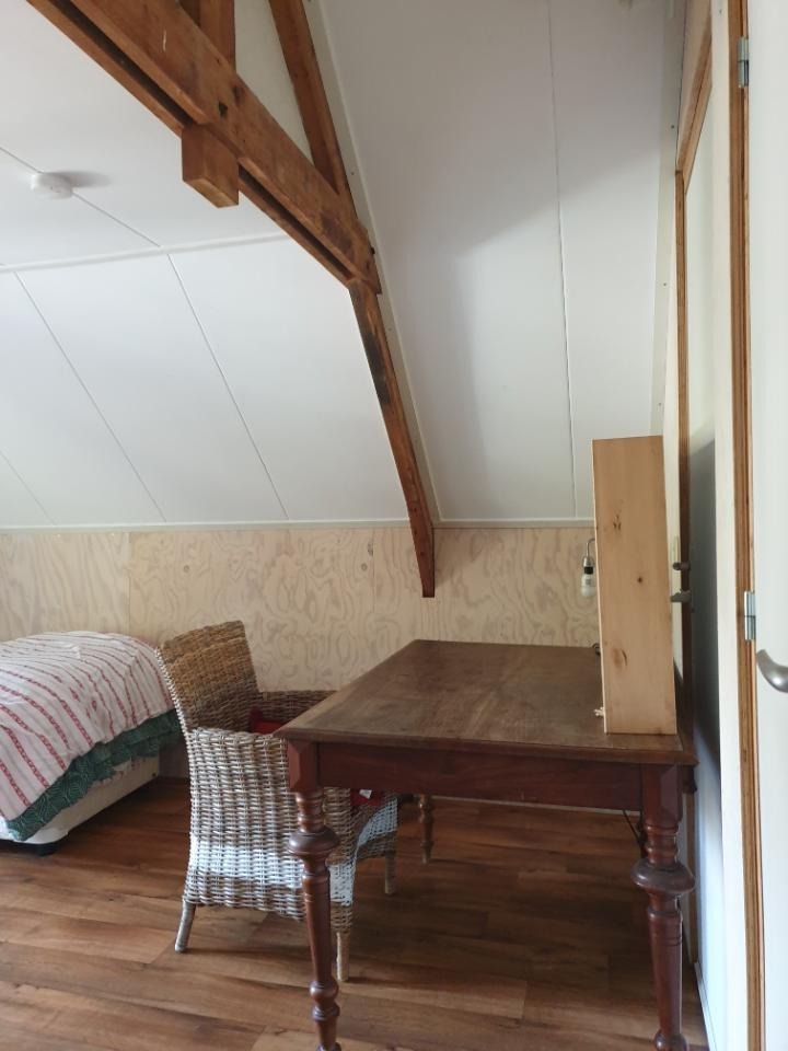 Zolderkamer met eigen opgang