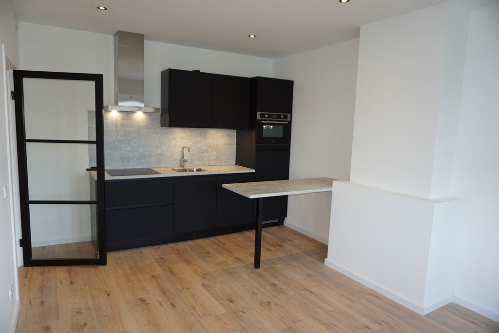 Appartement te huur Drebbelstraat in Den Haag voor € 1.436