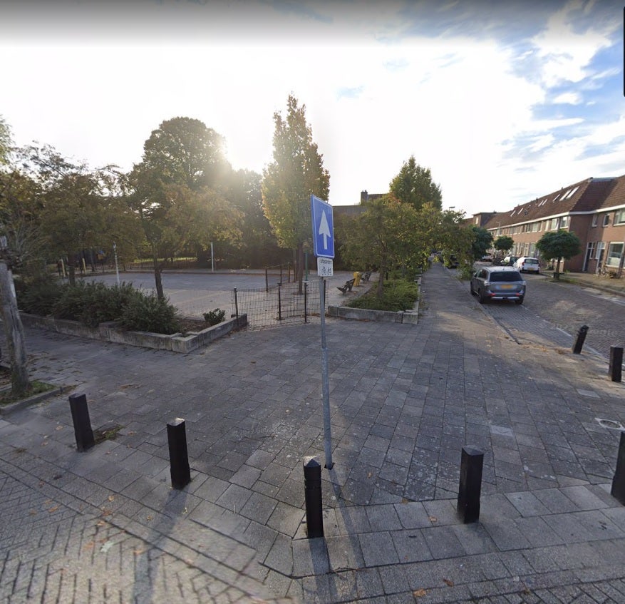 :1 room house to let in Utrecht