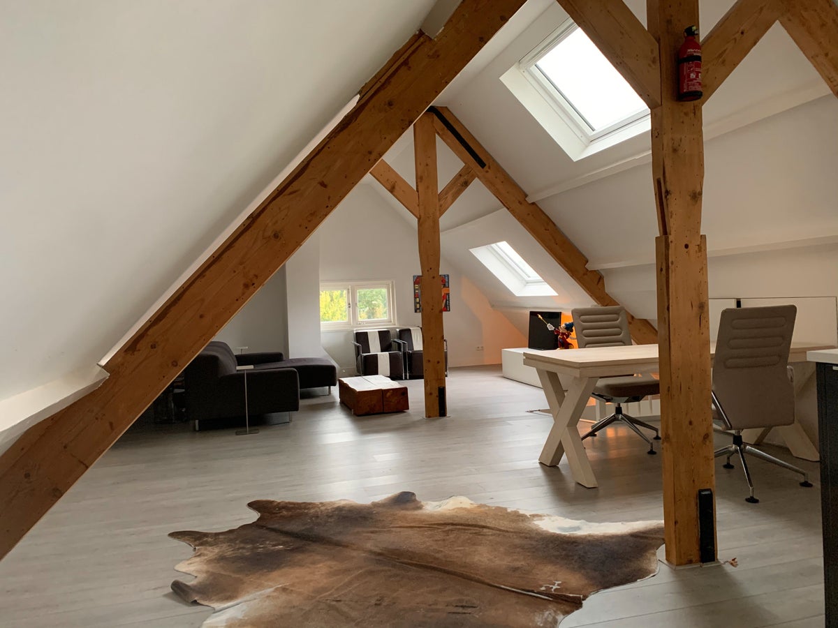Appartement te huur Nieuw-Loosdrechtsedijk 108 in Loosdrecht voor € 1.919