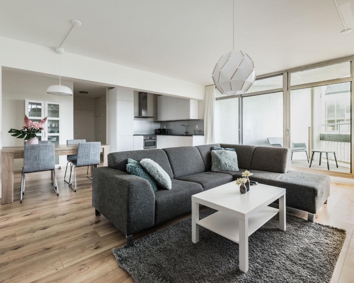 Mooie ruime kamer in gerenoveerd appartement