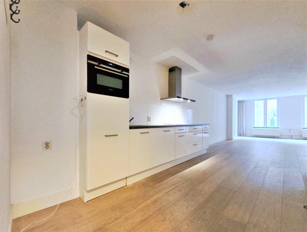 1 bedroom Apartment Surface Area: 85m2 Unfurnished