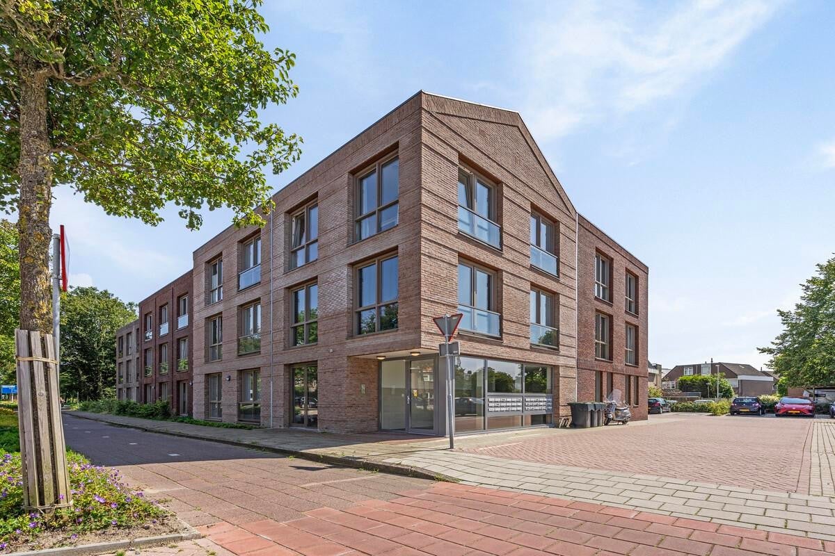 Appartement te huur Hoge Rijndijk in Zoeterwoude voor € 1.364