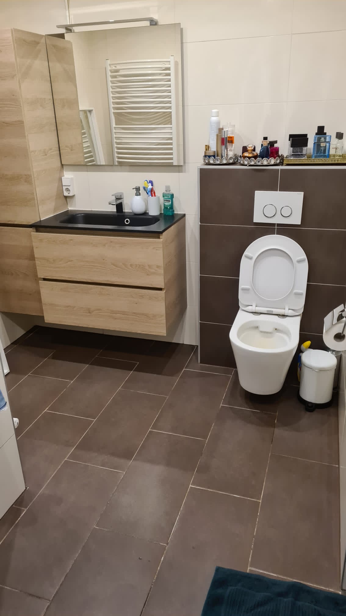 Room in De Pijp available