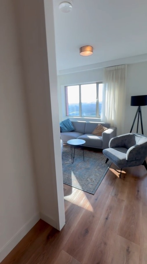 luxuriously finished apartment