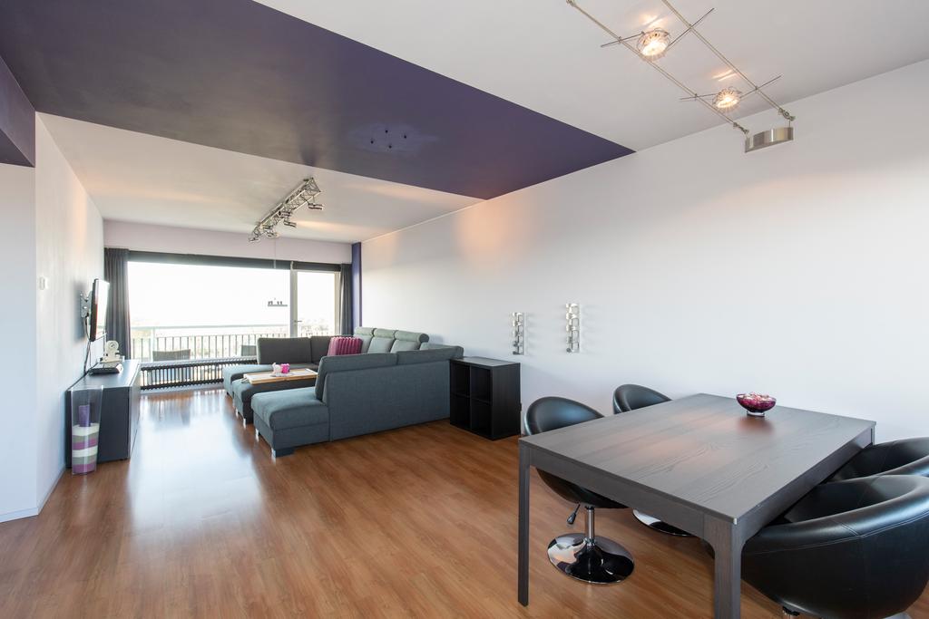 Onder bod: Burgemeester Hogguerstraat 321, 1064 CR Amsterdam | VVA