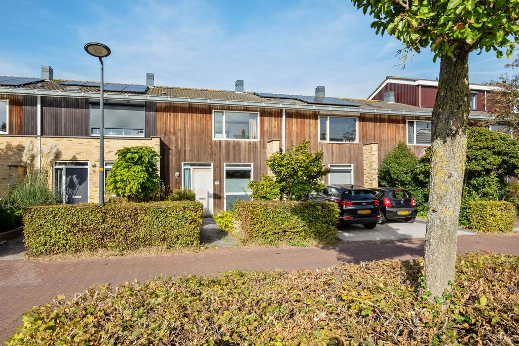 Huis te huur Ard Schenkstraat 73 in Hoofddorp voor € 2.100 Hoofddorp