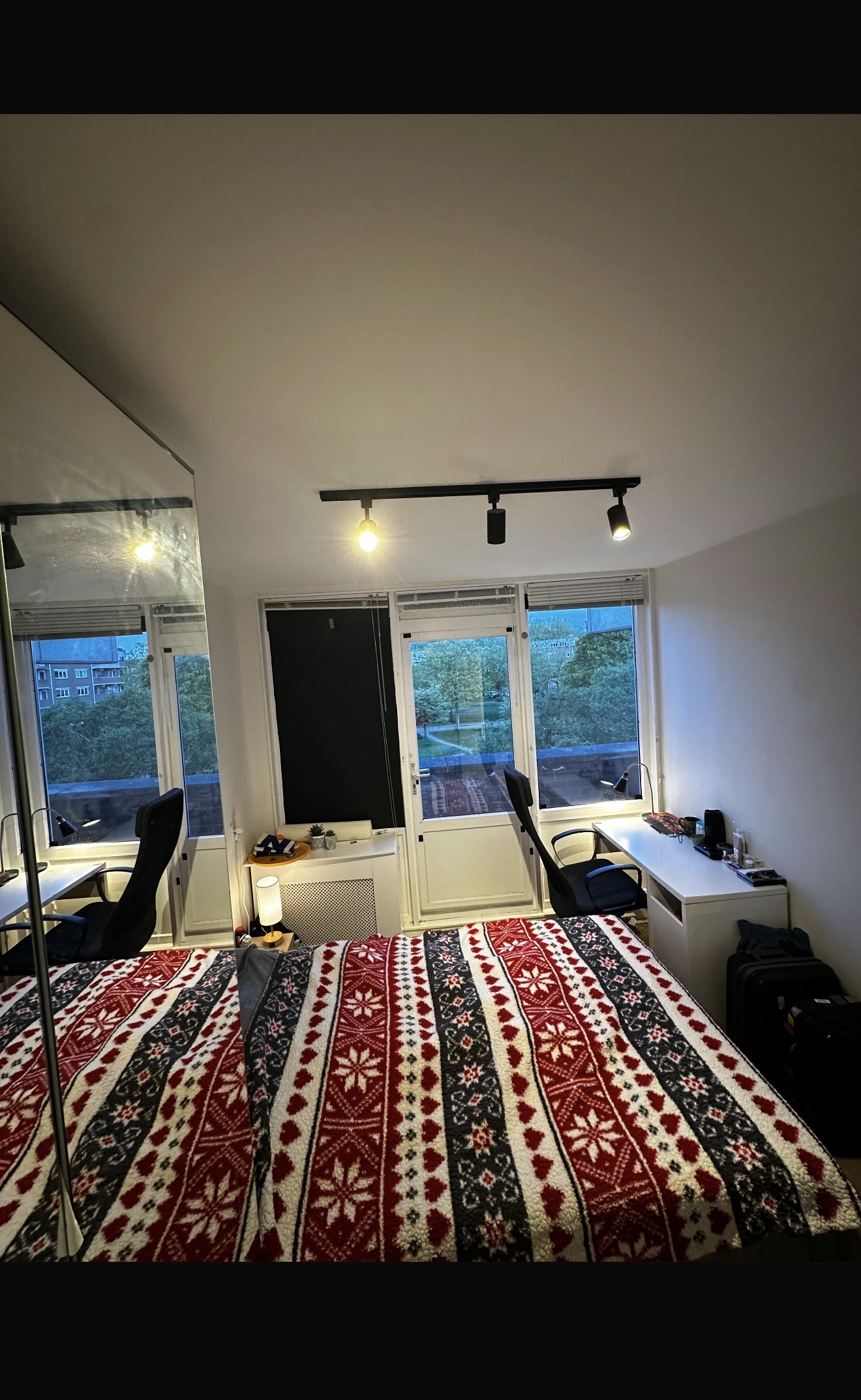 2 ROOMS AVAILABLE 1 July & 1 August amsterdam
