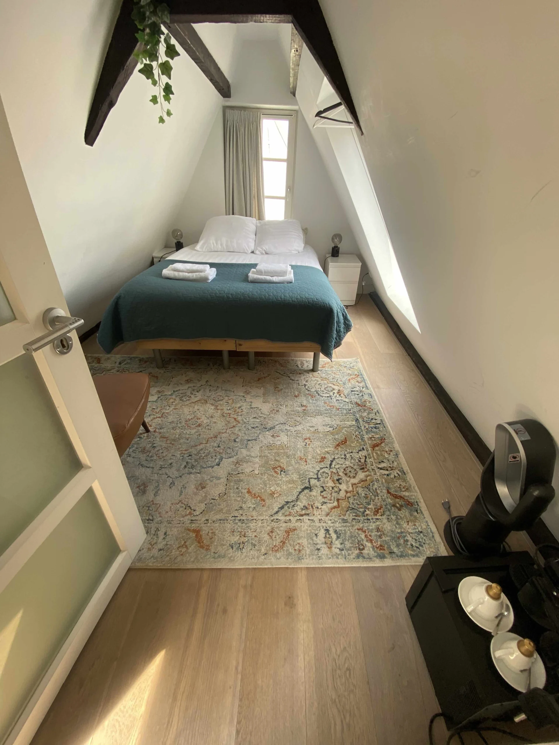 Peaceful room available in central location