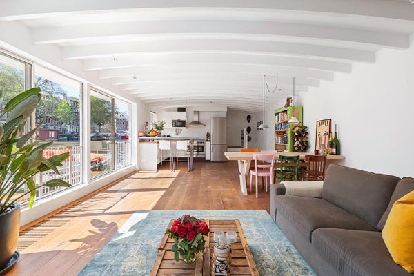 2 bedrooms House Surface Area: 88m2 Furnished Available from: 2026-09-01 Amsterdam