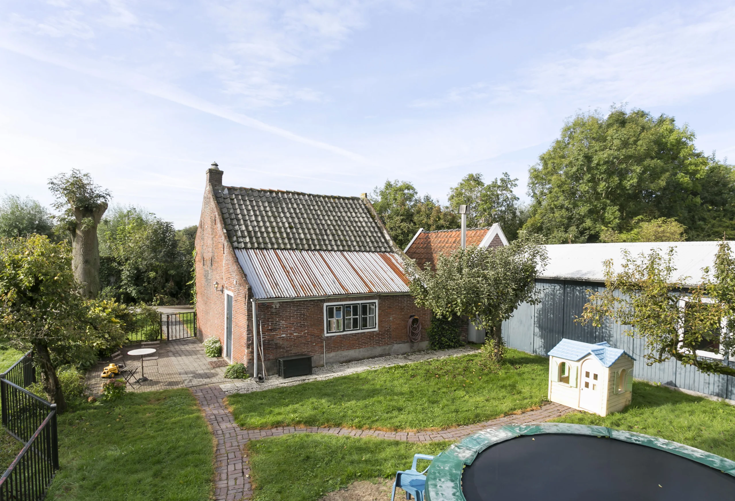 Lichte vrijstaande woning in het buitengebied
