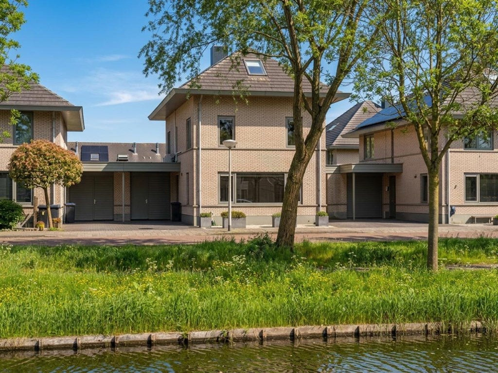 Huis te huur Marjoleinlaan in Amstelveen voor € 5.500