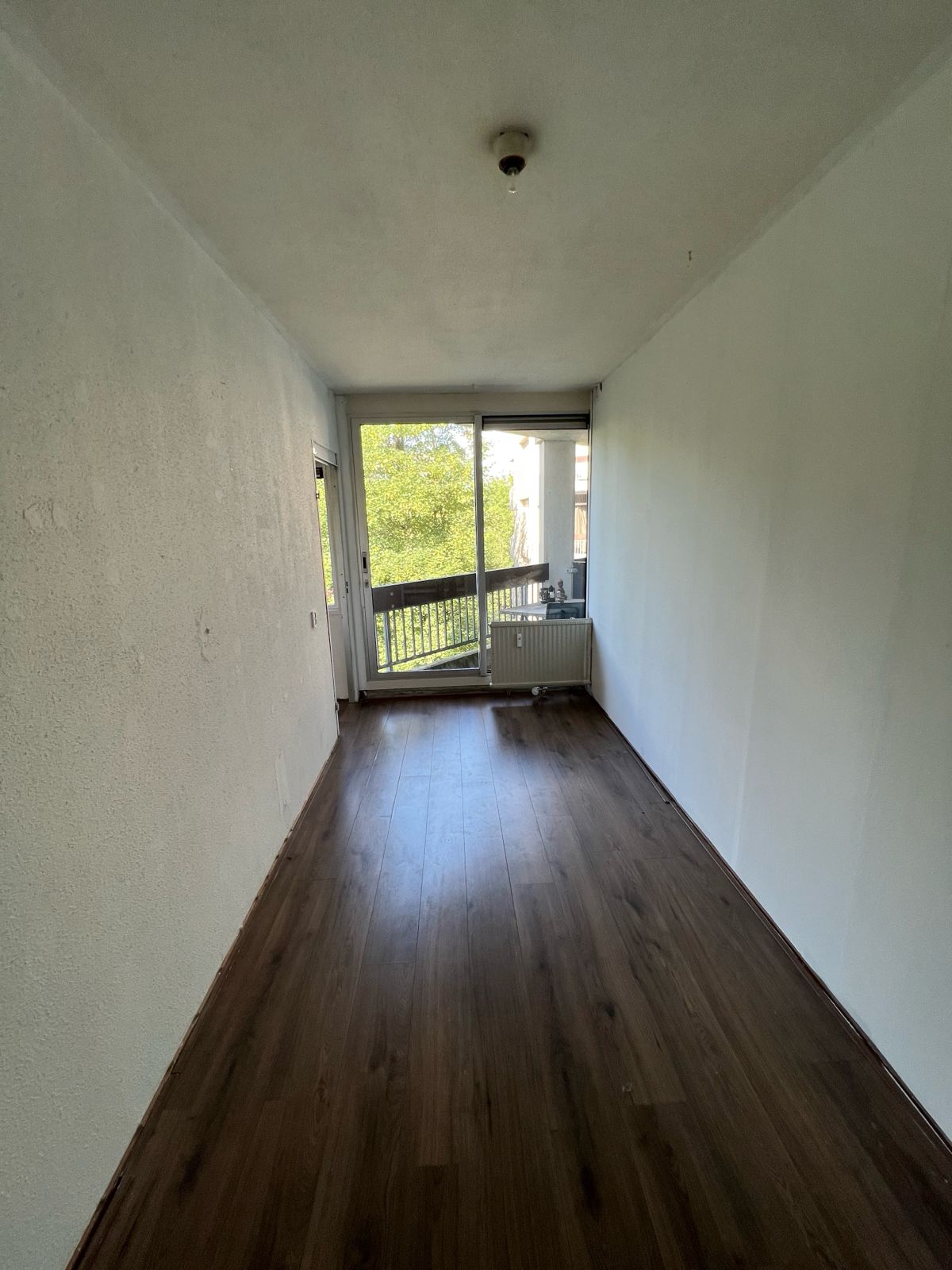 Long-term room for female tenant