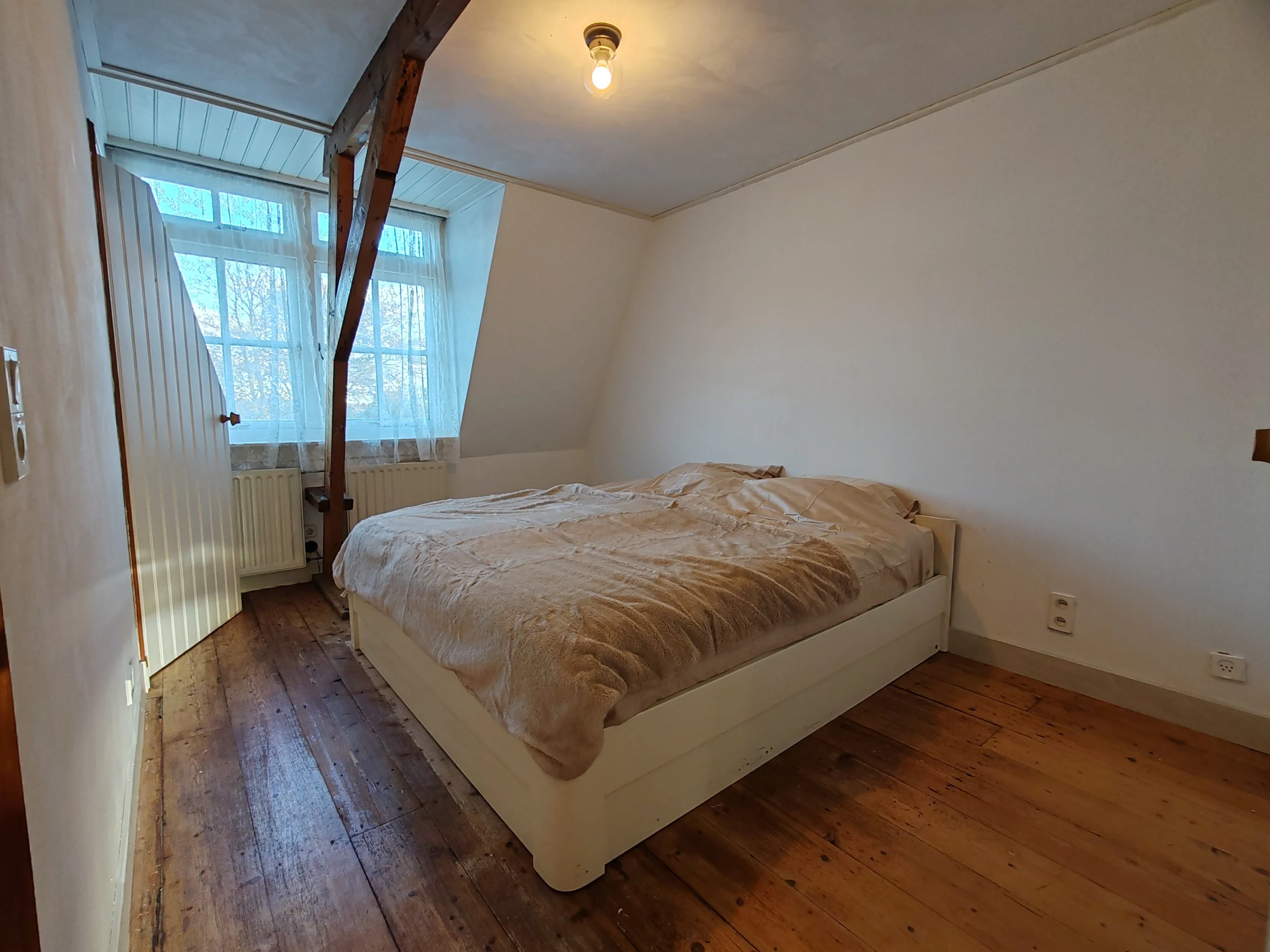 Fully Renovated Private Corner House 95m2