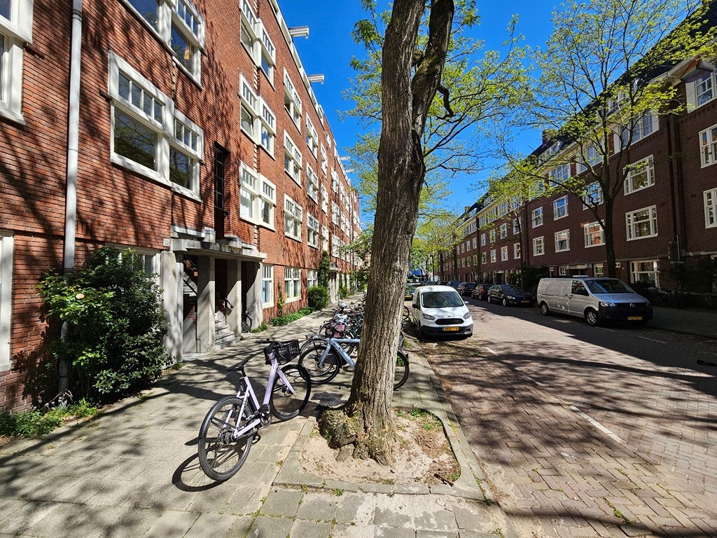 Appartement te huur Roerstraat in Amsterdam voor € 2.250