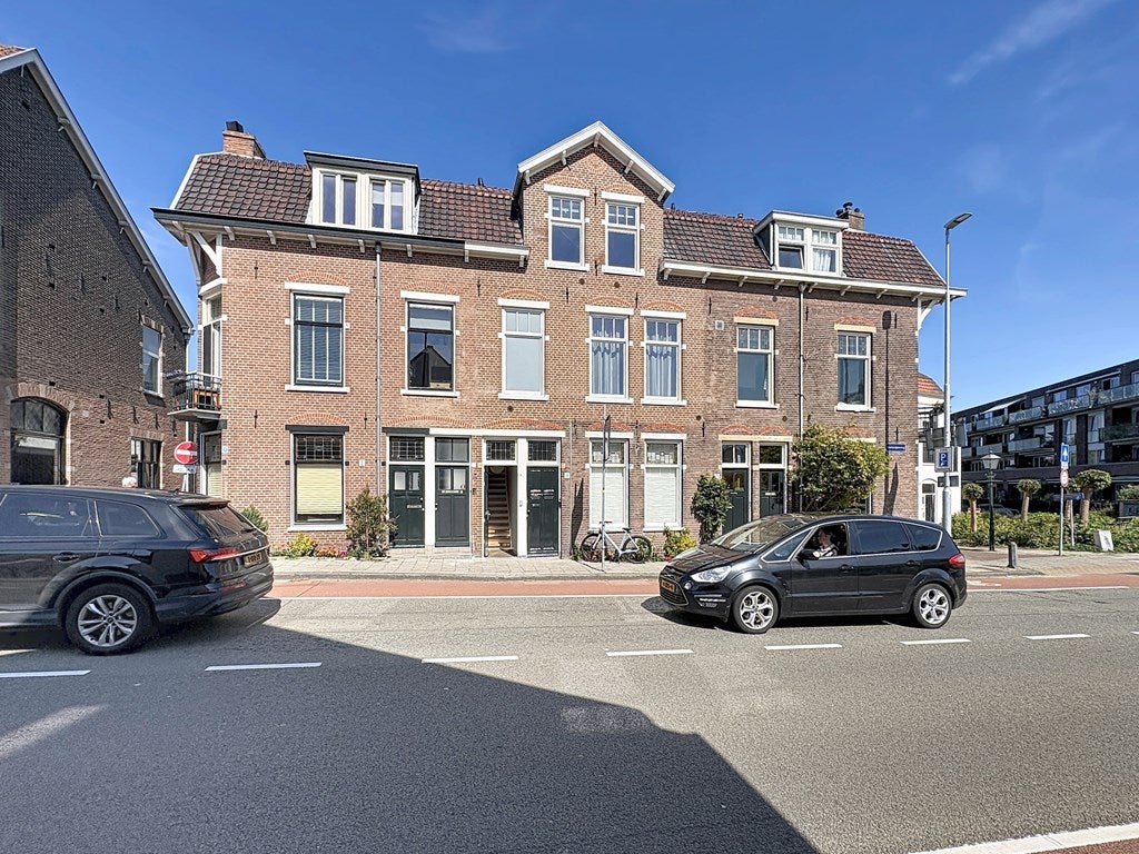Appartement te huur Harmenjansweg 9 RD in Haarlem voor € 2.495 Haarlem