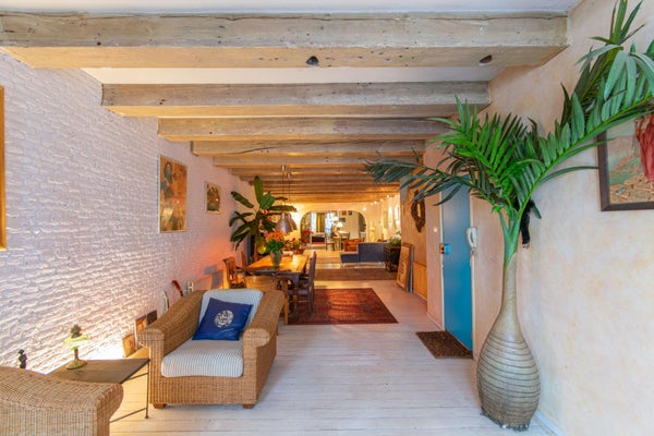 1 bedroom Apartment Surface Area: 140m2 Furnished Amsterdam