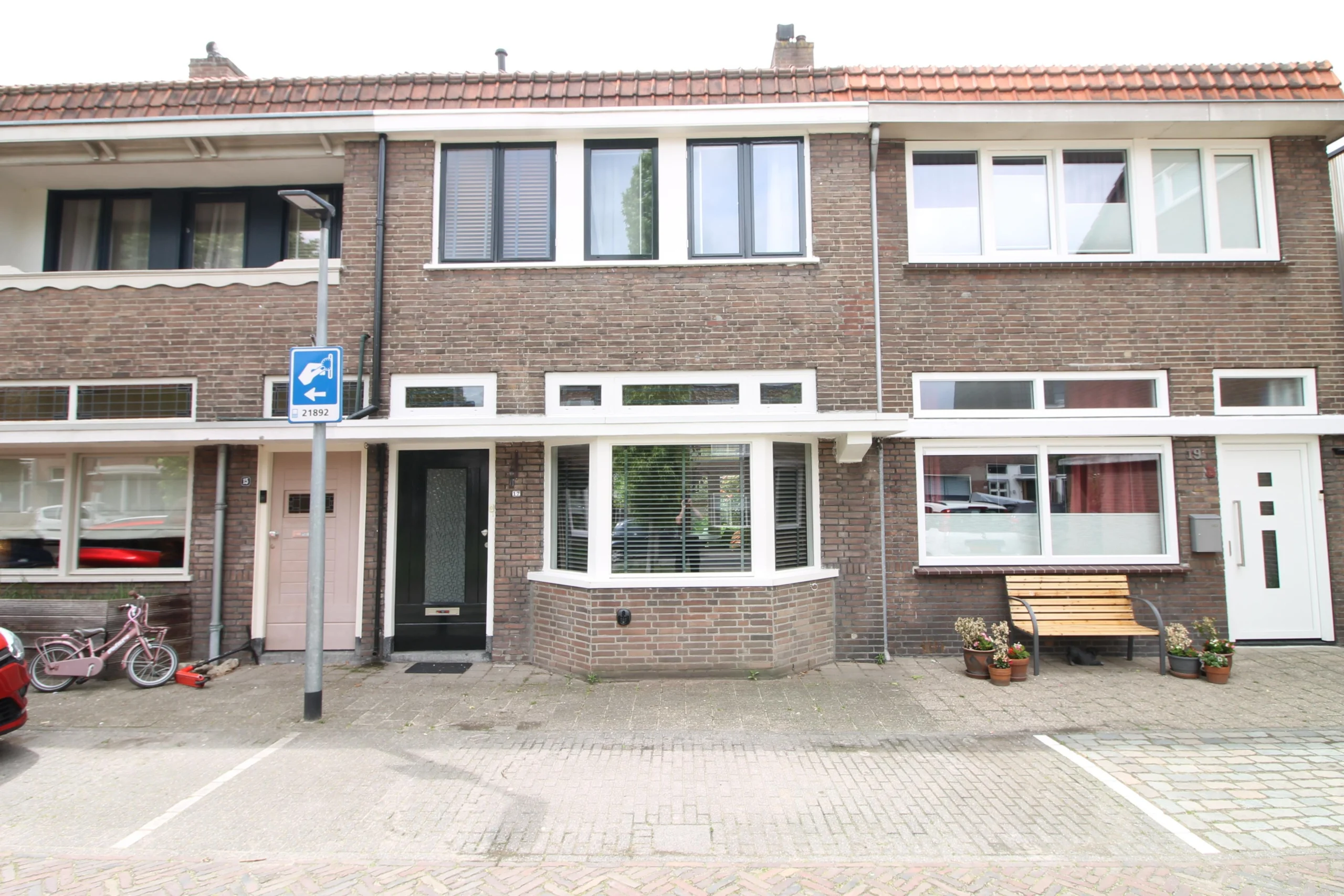 house at Breda Leeuwerikstraat 4815CR, Netherlands