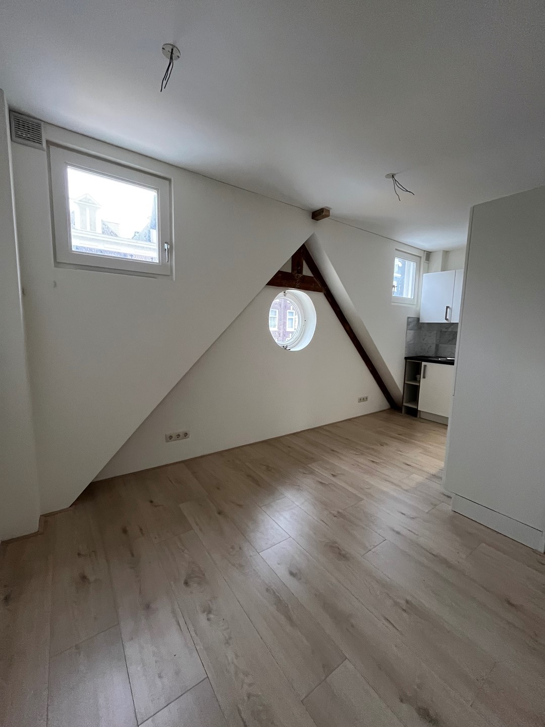 Te huur: Albert Cuypstraat 88C, 1072 CX Amsterdam | VVA