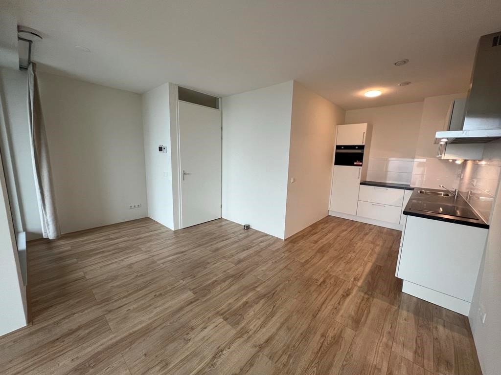Onder bod: Radarweg 342, 1043 NV Amsterdam | VVA Amsterdam