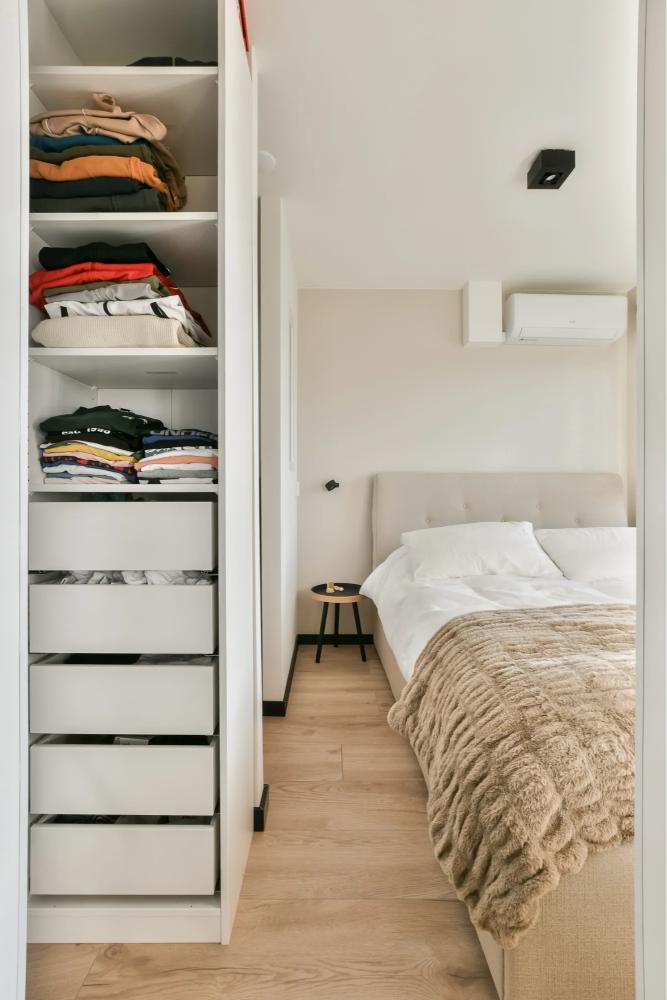 Fully Renovated 2-Bedroom Apartment - Boeninlaan, Amsterdam Zuidoost