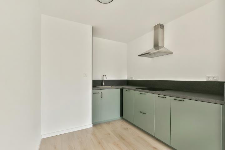 Renovated 1-Bedroom Apartment with Balcony - Kloekhorststraat, Amsterdam Zuidoost