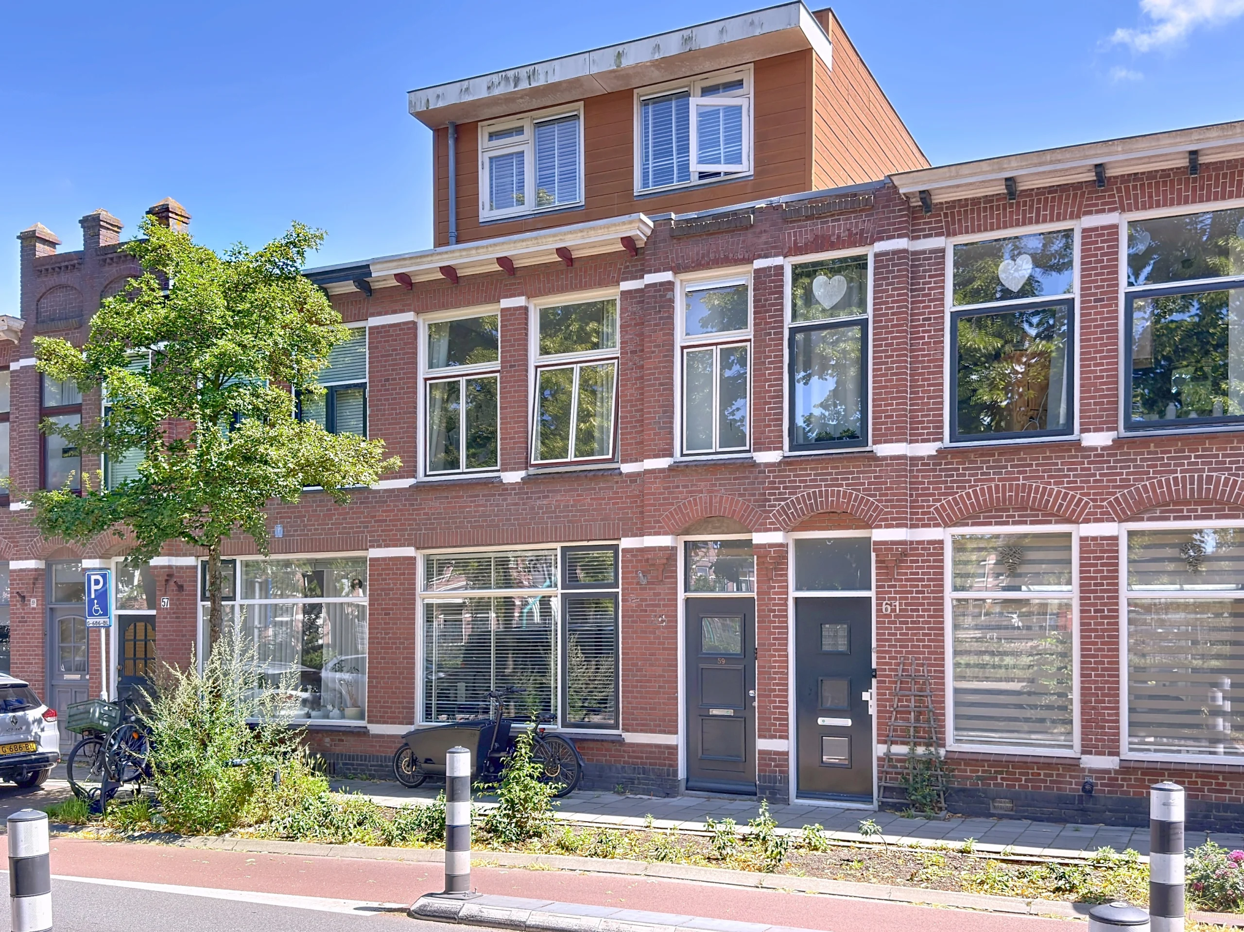 3 bedrooms tussenwoning Surface Area: 120m2 Haarlem