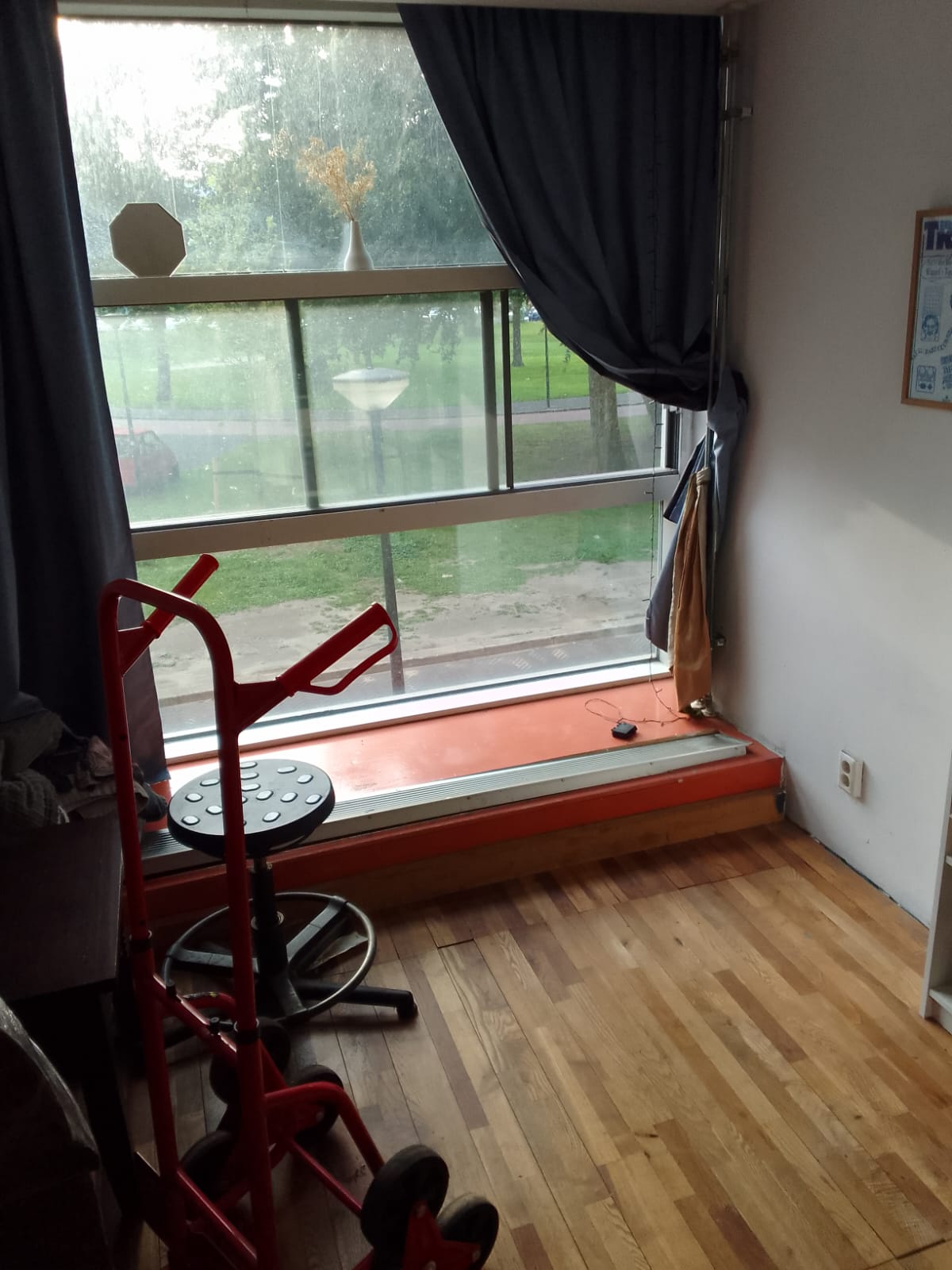 een van vier kamers te huur