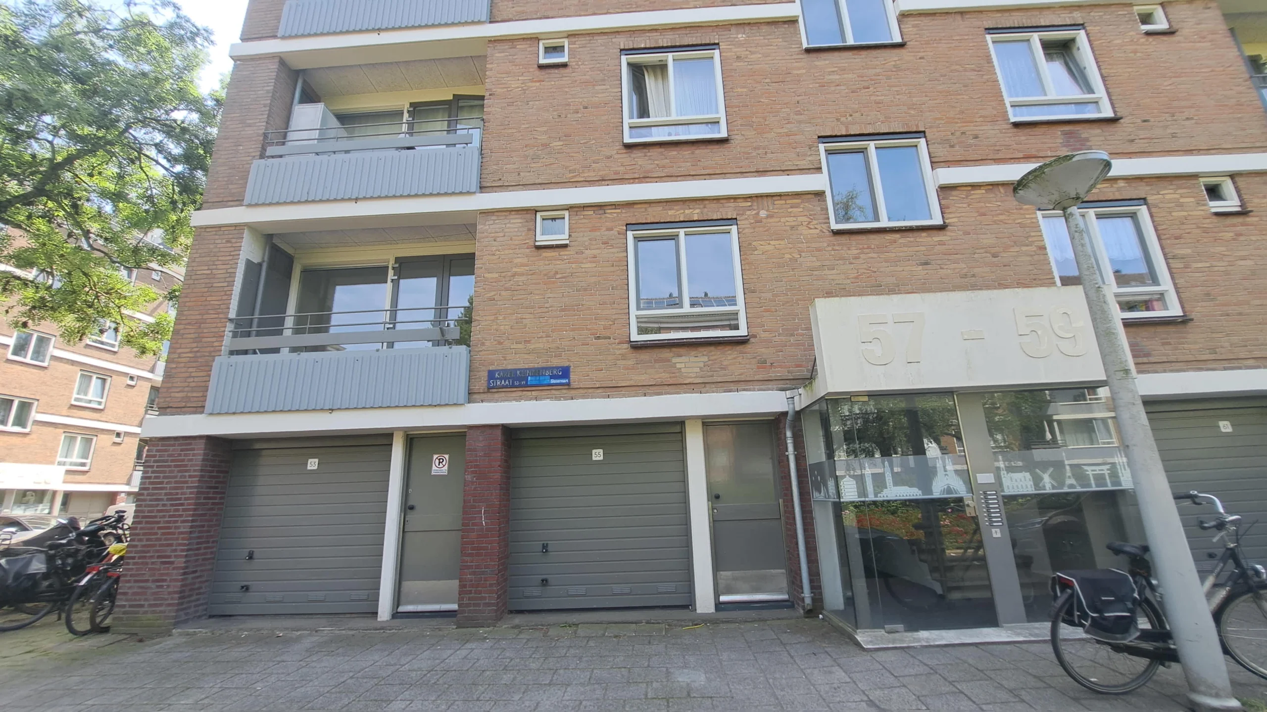 Portiekwoning in Amsterdam