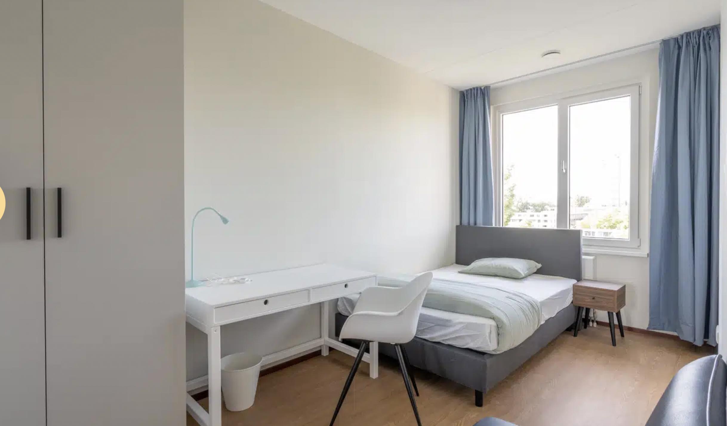 (WOMEN ONLY) 2 Rooms available in our home in Oost