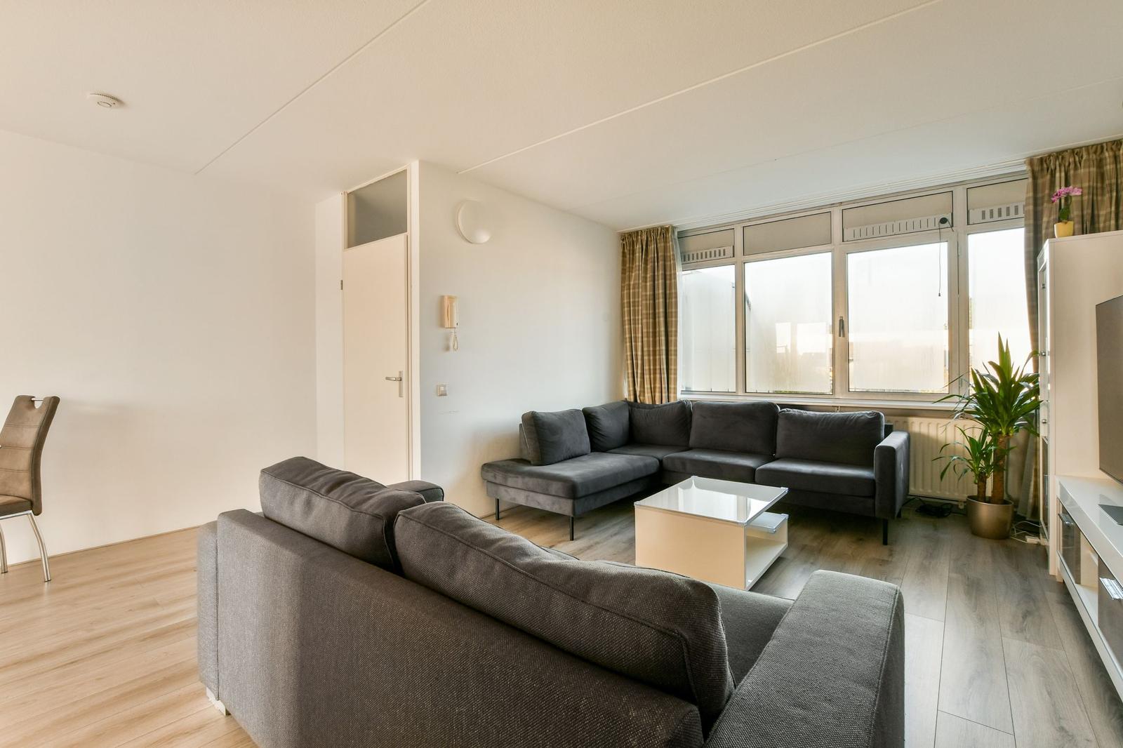Super nice furnished room for rent!!