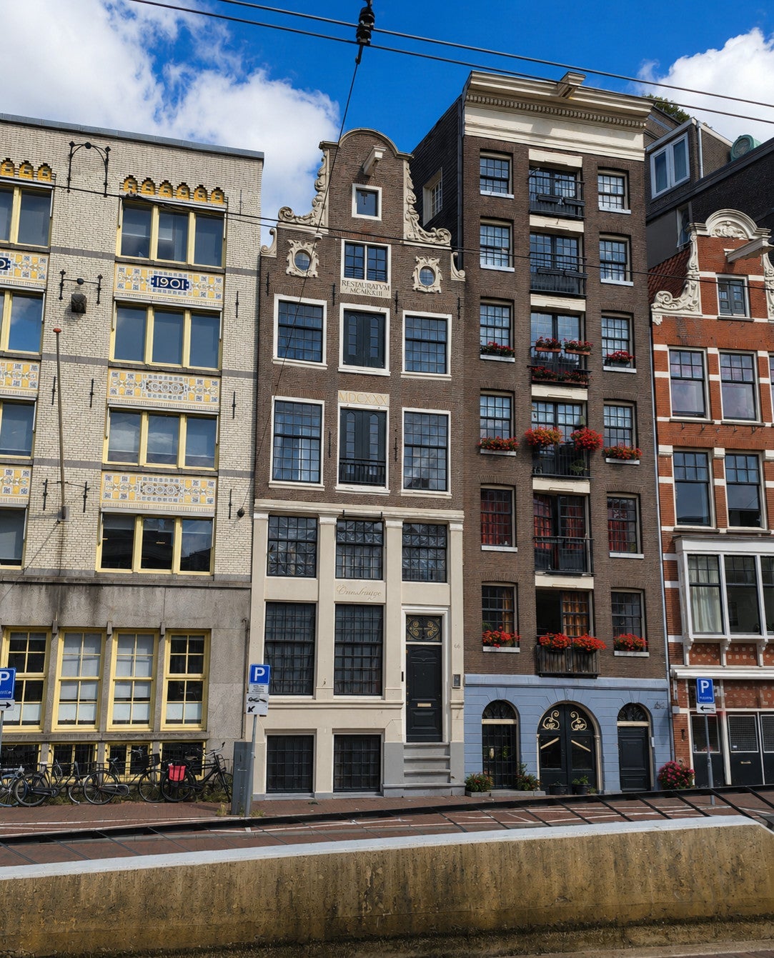 Te huur: Appartement Nieuwezijds Voorburgwal in Amsterdam