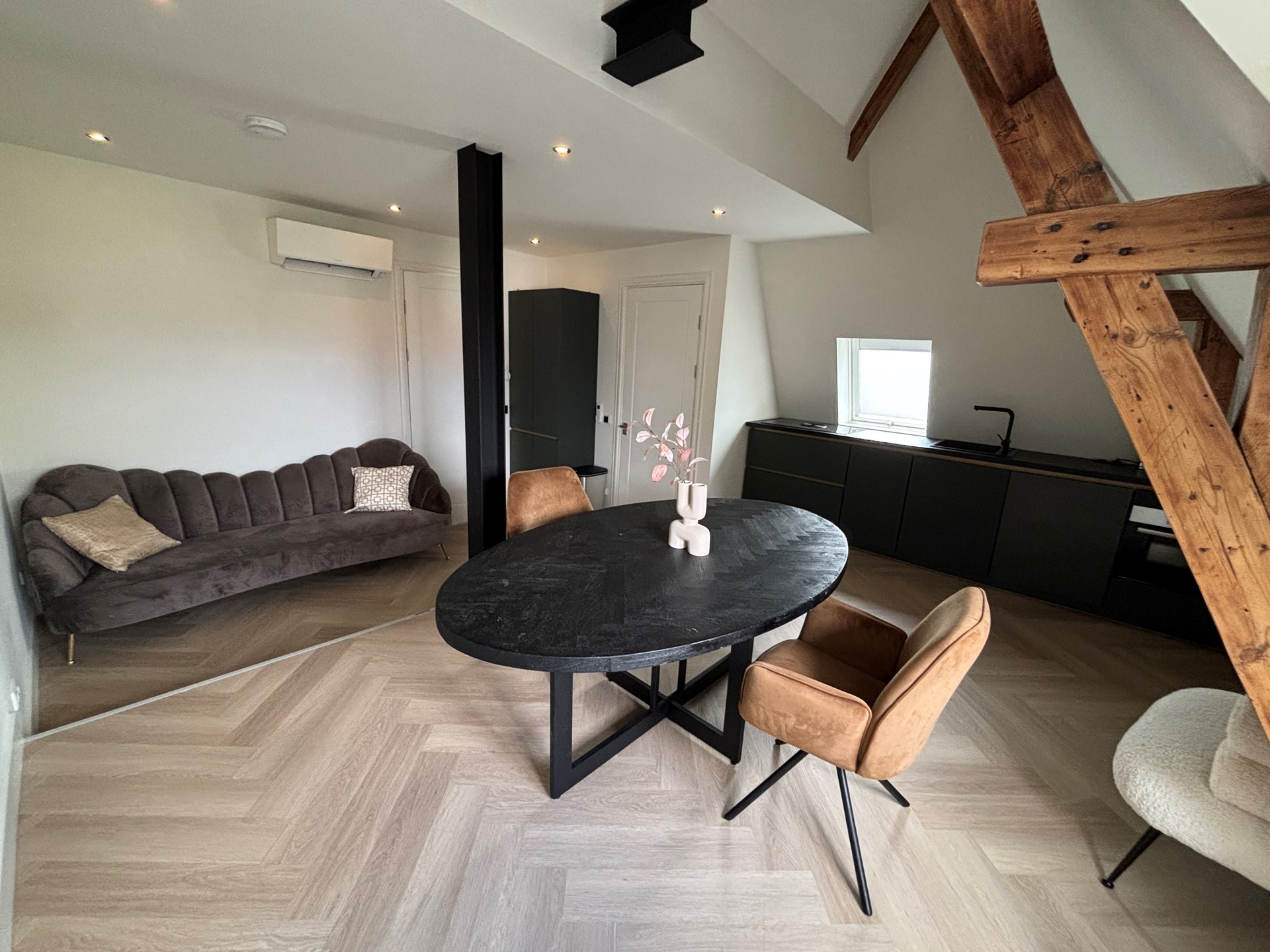 3 bedrooms Surface Area: 160m2 Furnished Muiden