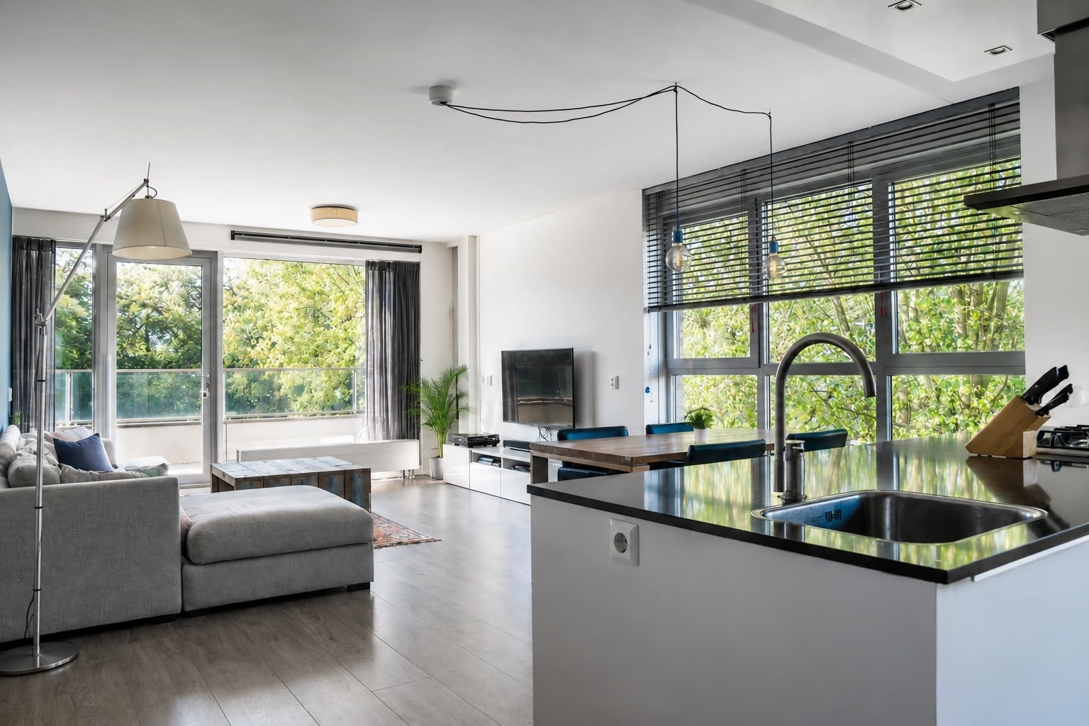 Onder bod: IJdoornlaan 829, 1025 AZ Amsterdam | VVA